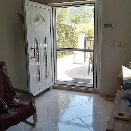Aloe بيت للعطل *